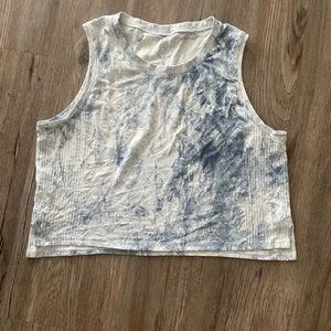 HARDLY WORN women’s Lululemon tank